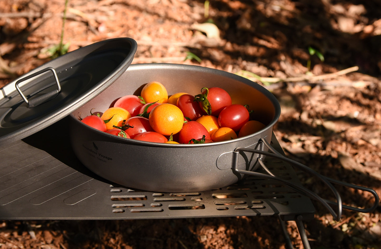 Boundless Voyage Titanium Frying Pan with Folding Handles & Lid – Ultralight Outdoor Camping Skillet & Griddle | Durable, Portable & Eco-Friendly Tableware