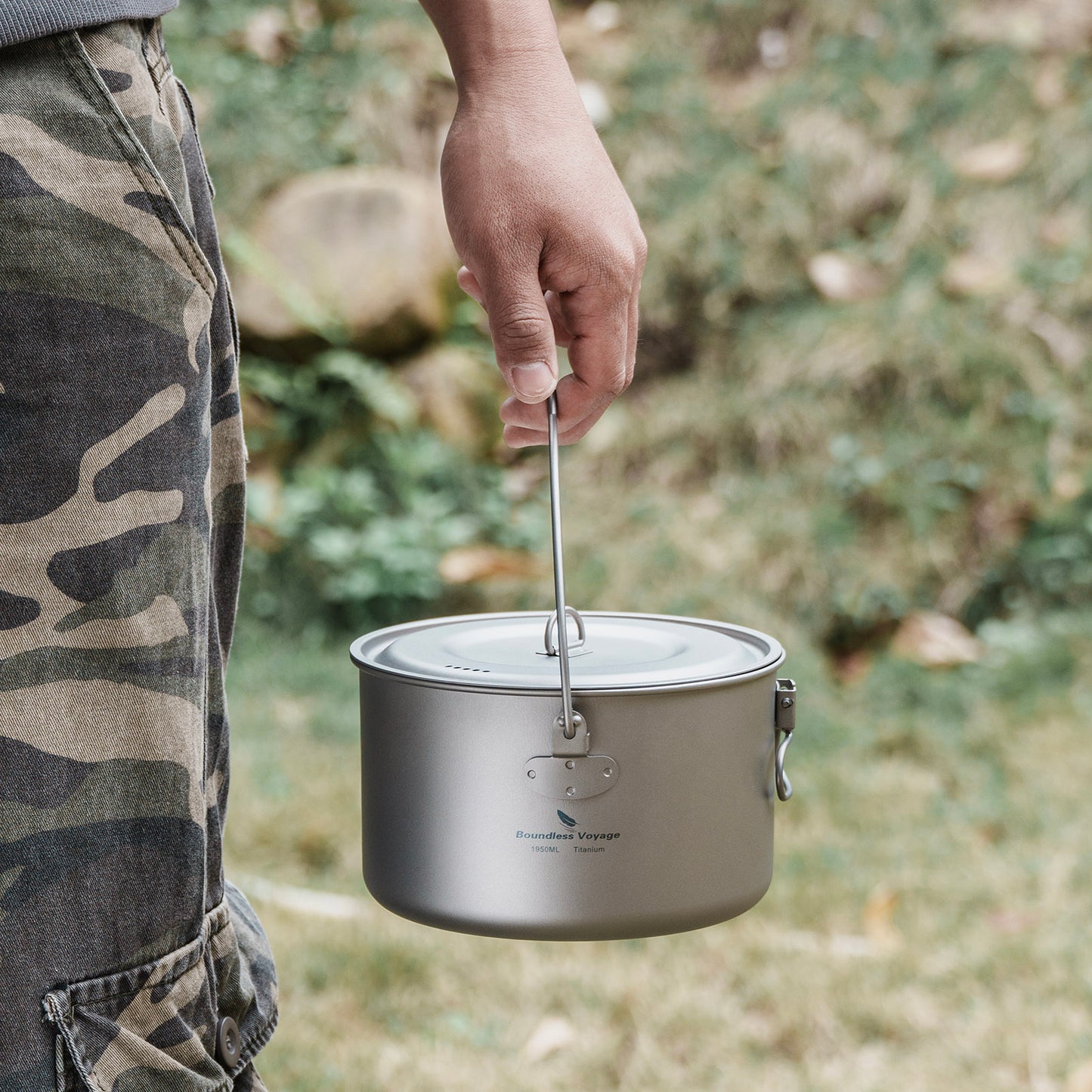 Boundless Voyage 1950ml TA1 Titanium Hanging Pot – Ultralight Campfire Cooking Pot for Camping, Backpacking & Outdoor Bushcraft