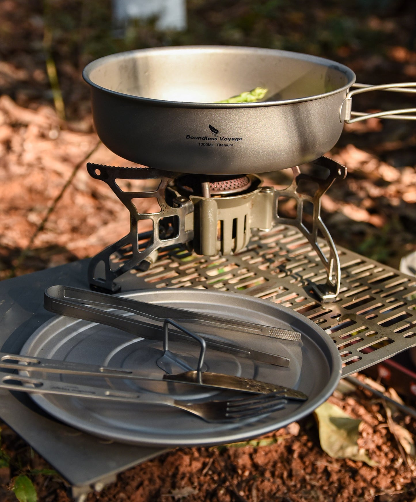Boundless Voyage Titanium Frying Pan with Folding Handles & Lid – Ultralight Outdoor Camping Skillet & Griddle | Durable, Portable & Eco-Friendly Tableware