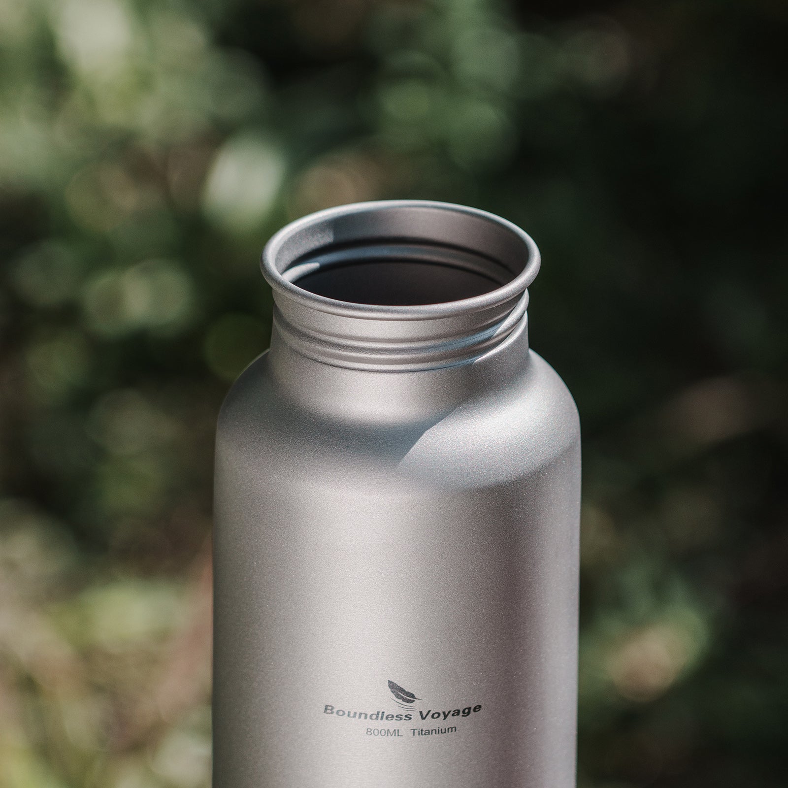 Boundless Voyage 800ml Pure Titanium Water Bottle with Titanium