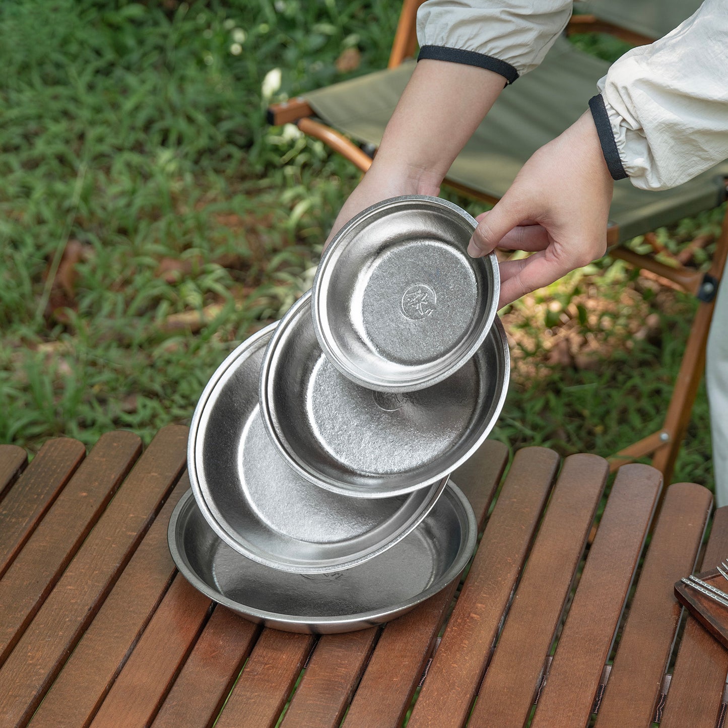 Boundless Voyage 4-Piece Titanium Plate Set – 14/18/20/22cm Ultralight Crystalline TA1 Dinner Plates for Camping, Picnic & Home