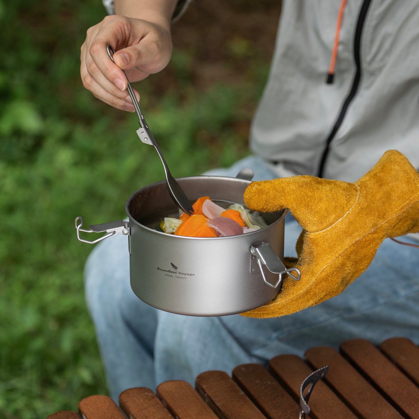 Boundless Voyage 900ml Titanium Food Storage Container – Multi-Functional Lunch Box & Steamer with Sealed & Vented Lids for Camping, Travel & Outdoor Cooking